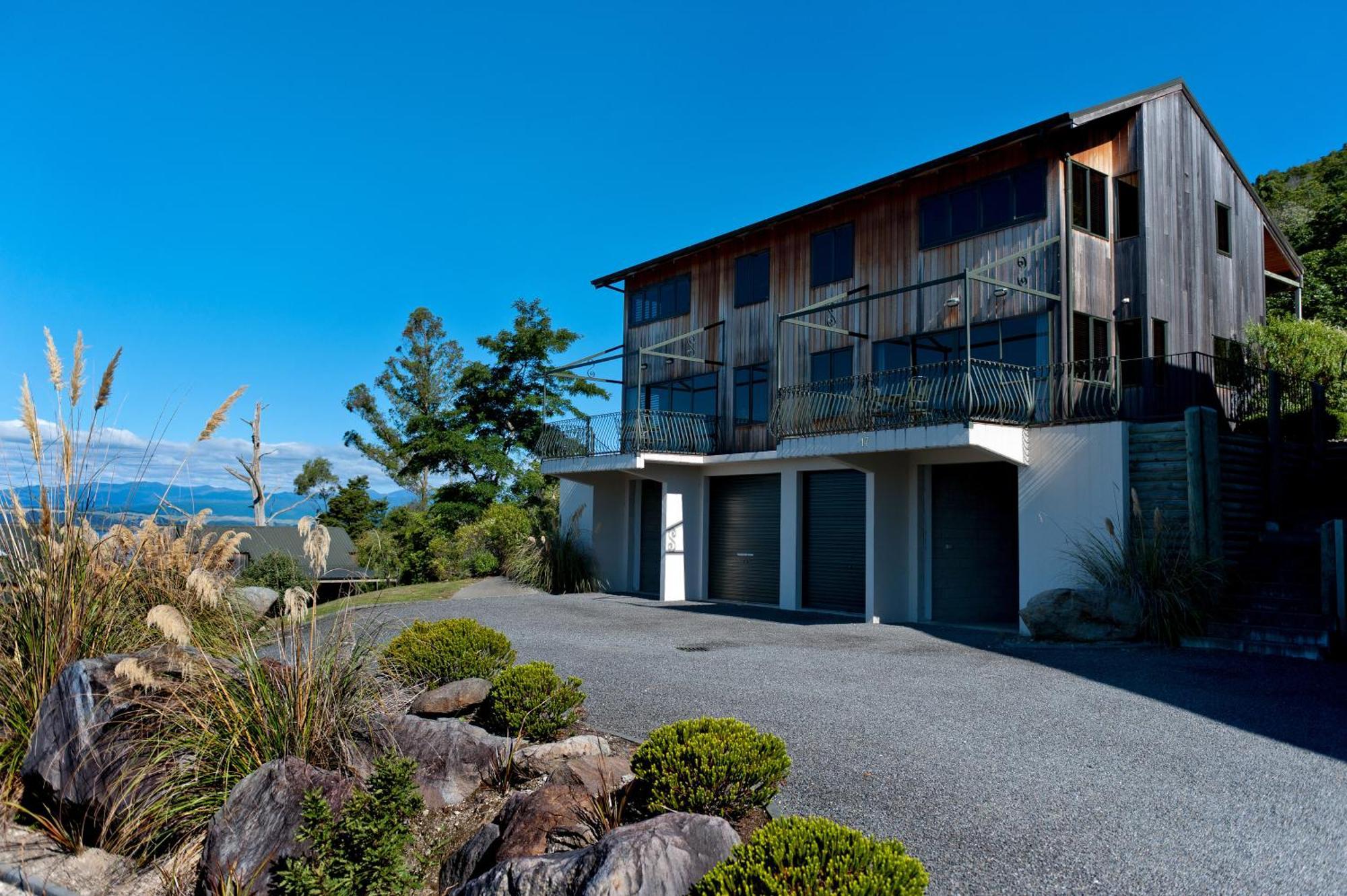 Oreti Village Resort Turangi Exterior photo